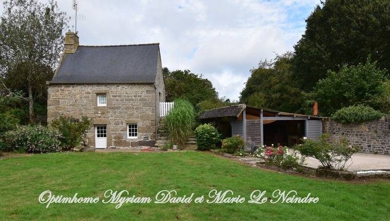 Maison à PLOUNEVEZ-QUINTIN