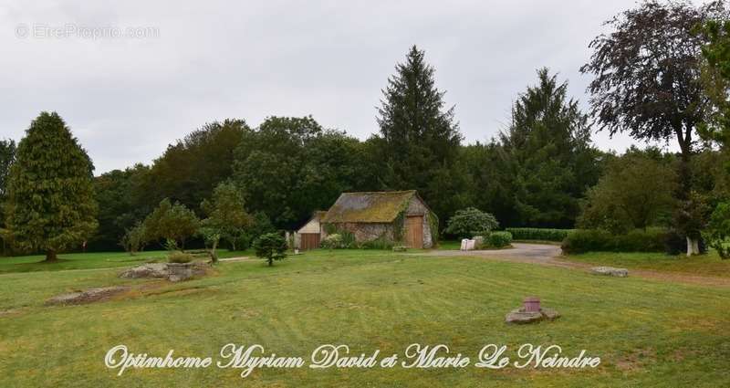 Maison à PLOUNEVEZ-QUINTIN