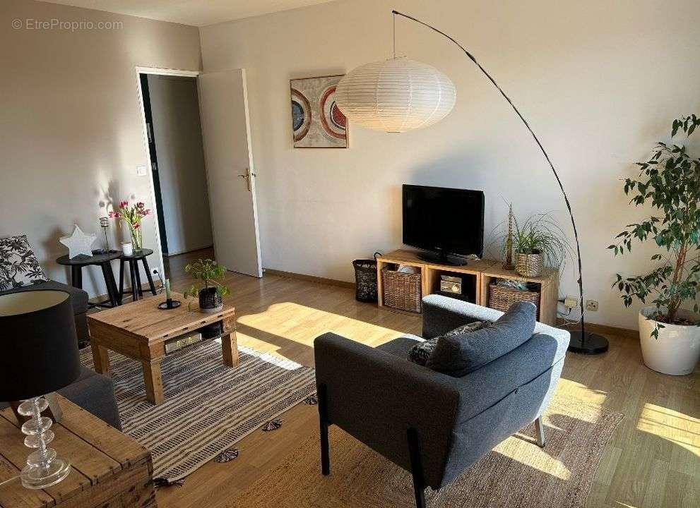 Appartement à FLEURY-LES-AUBRAIS