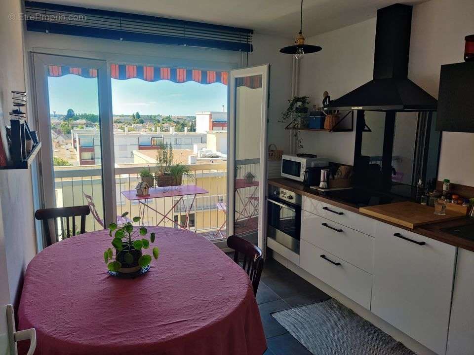 Appartement à FLEURY-LES-AUBRAIS