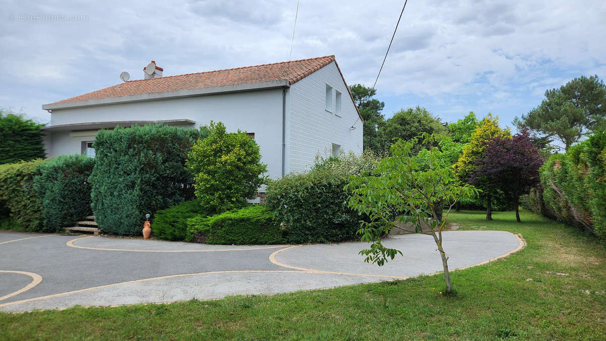 Maison à SAINT-HILAIRE-DE-RIEZ