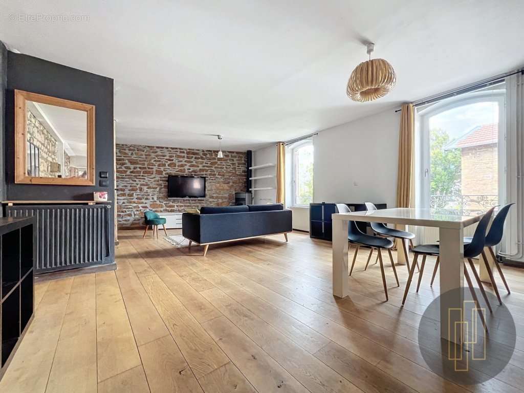 Appartement à VILLEFRANCHE-SUR-SAONE