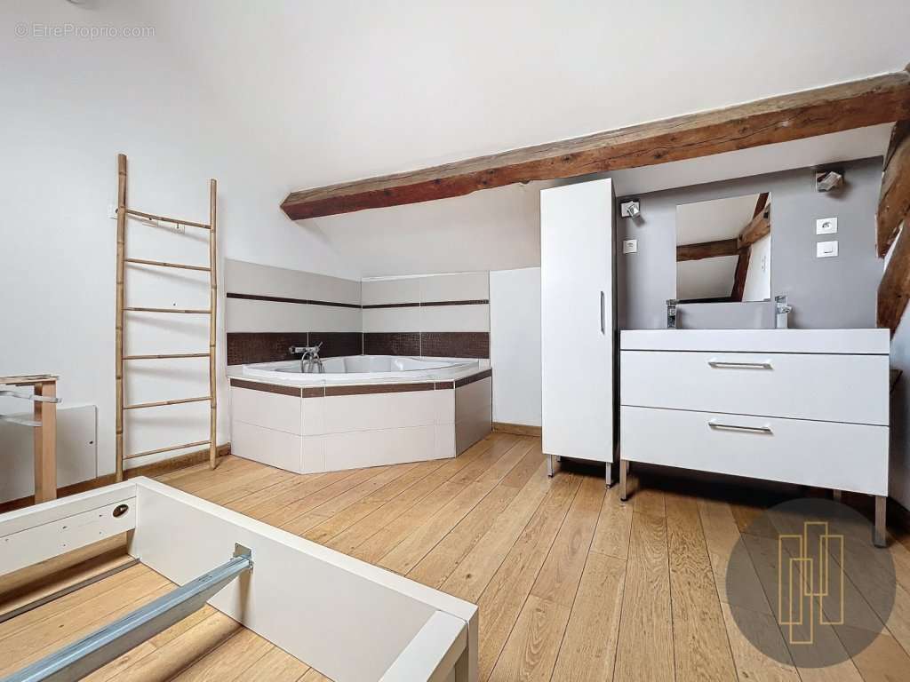 Appartement à VILLEFRANCHE-SUR-SAONE