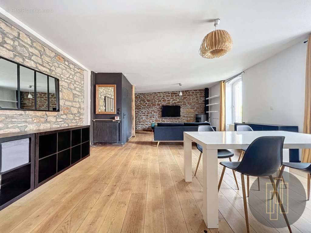 Appartement à VILLEFRANCHE-SUR-SAONE