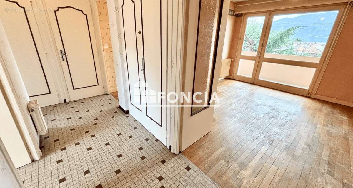 Appartement à AIX-LES-BAINS