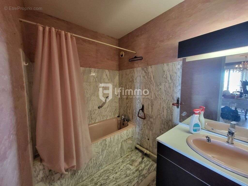 Appartement à MARSEILLE-10E