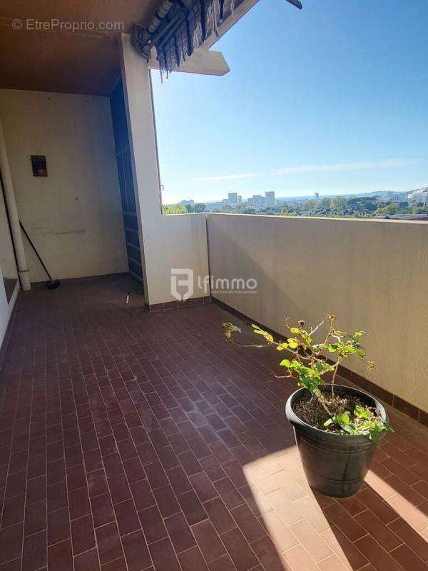 Appartement à MARSEILLE-10E