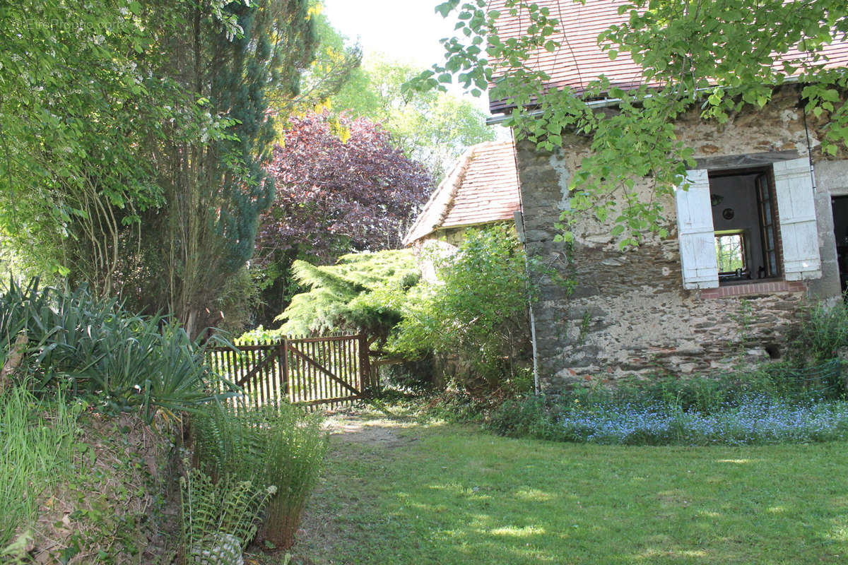 Maison à LA COQUILLE