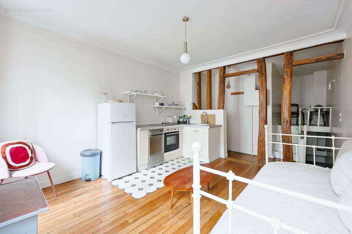 Appartement à PARIS-17E