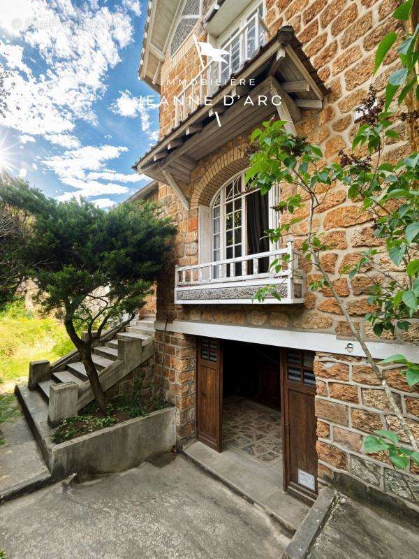 Maison à LE CHESNAY