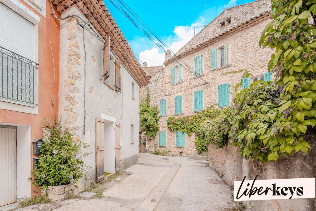 Appartement à SAINTE-ANASTASIE-SUR-ISSOLE