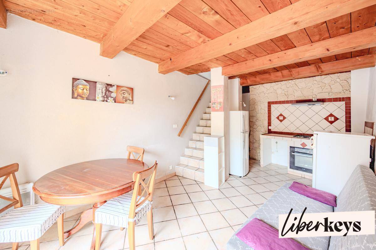 Appartement à SAINTE-ANASTASIE-SUR-ISSOLE