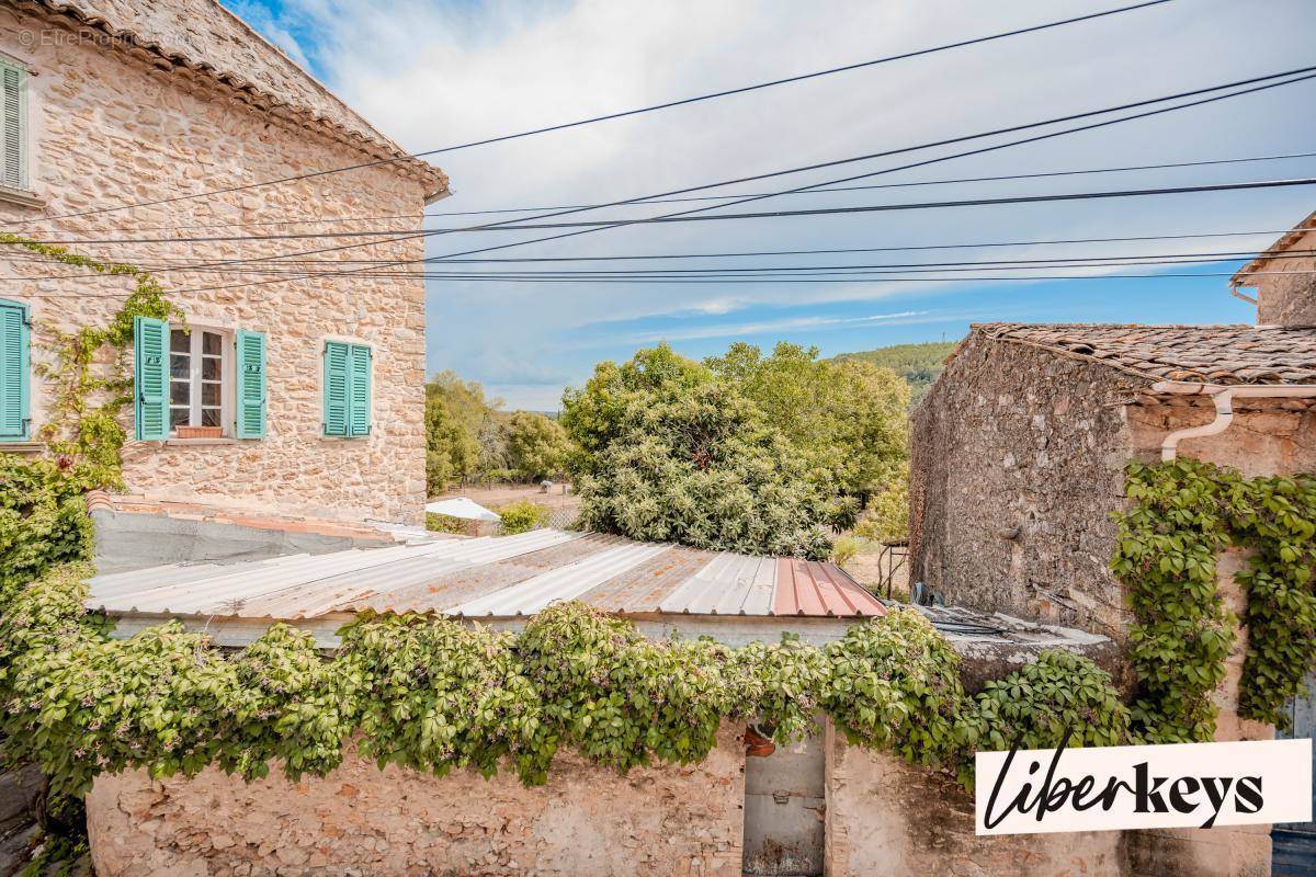 Appartement à SAINTE-ANASTASIE-SUR-ISSOLE