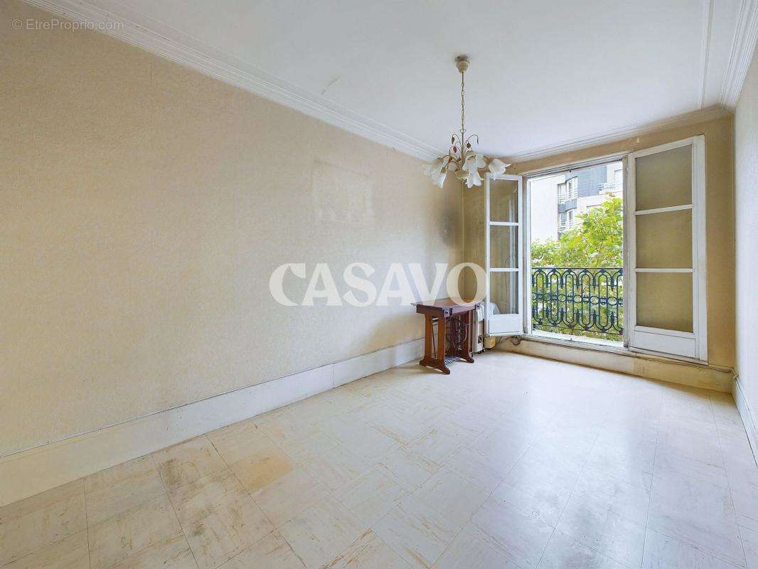 Appartement à PARIS-18E