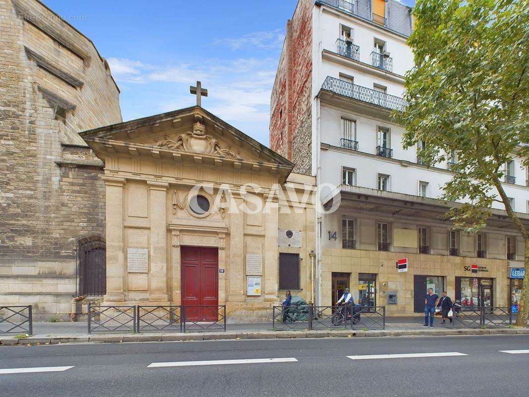 Appartement à PARIS-18E