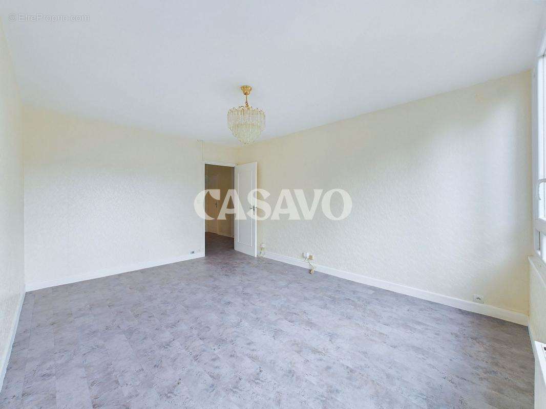 Appartement à AUBERVILLIERS