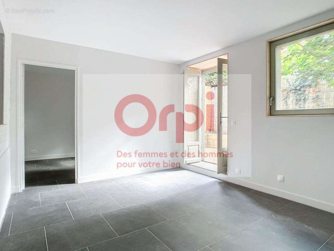 Appartement à ISSY-LES-MOULINEAUX