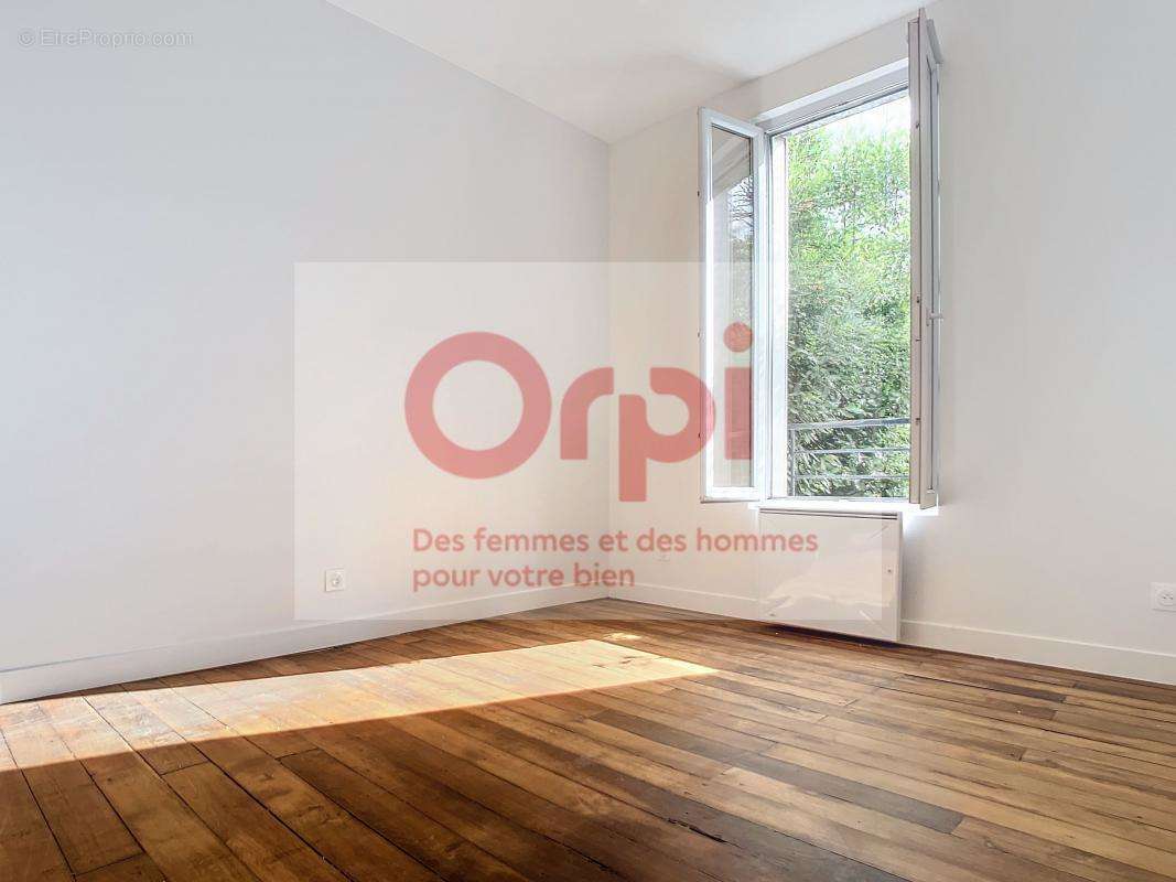 Appartement à ISSY-LES-MOULINEAUX