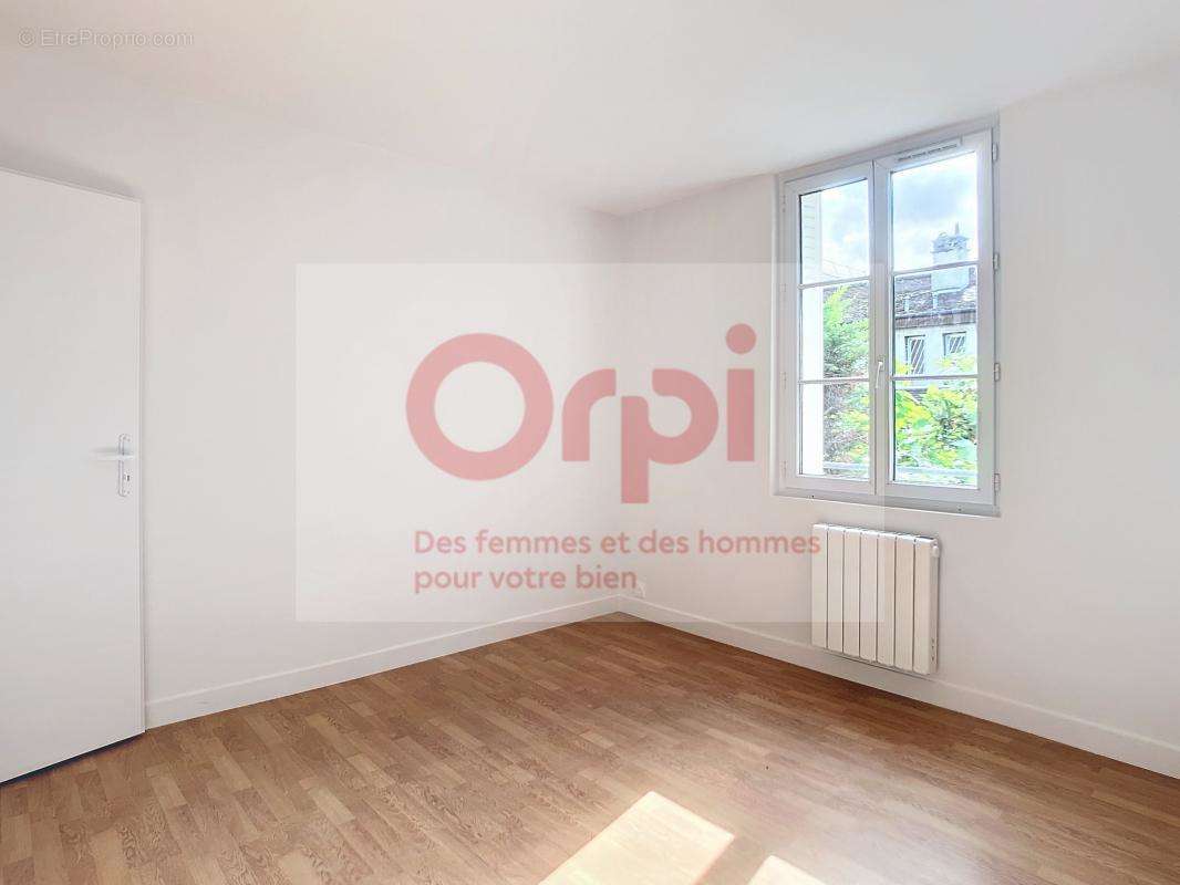 Appartement à ISSY-LES-MOULINEAUX