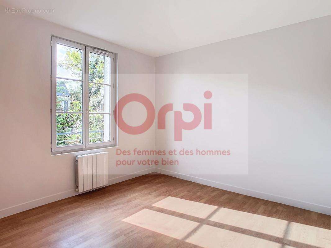 Appartement à ISSY-LES-MOULINEAUX