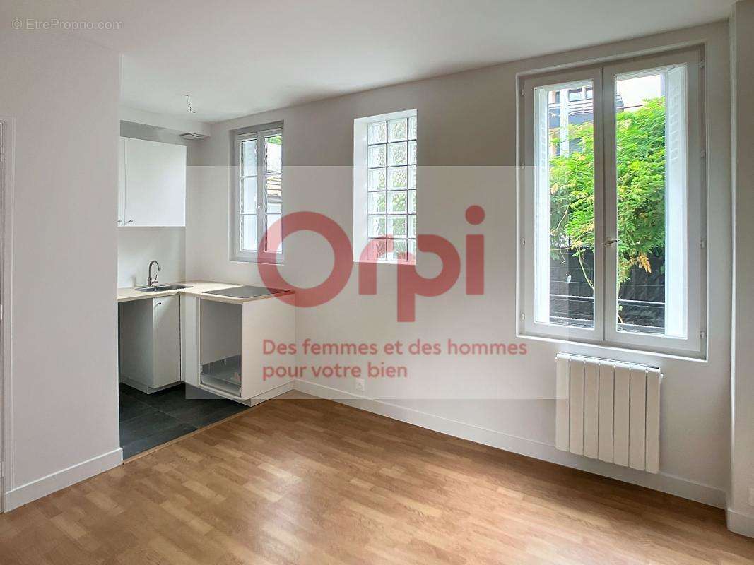 Appartement à ISSY-LES-MOULINEAUX