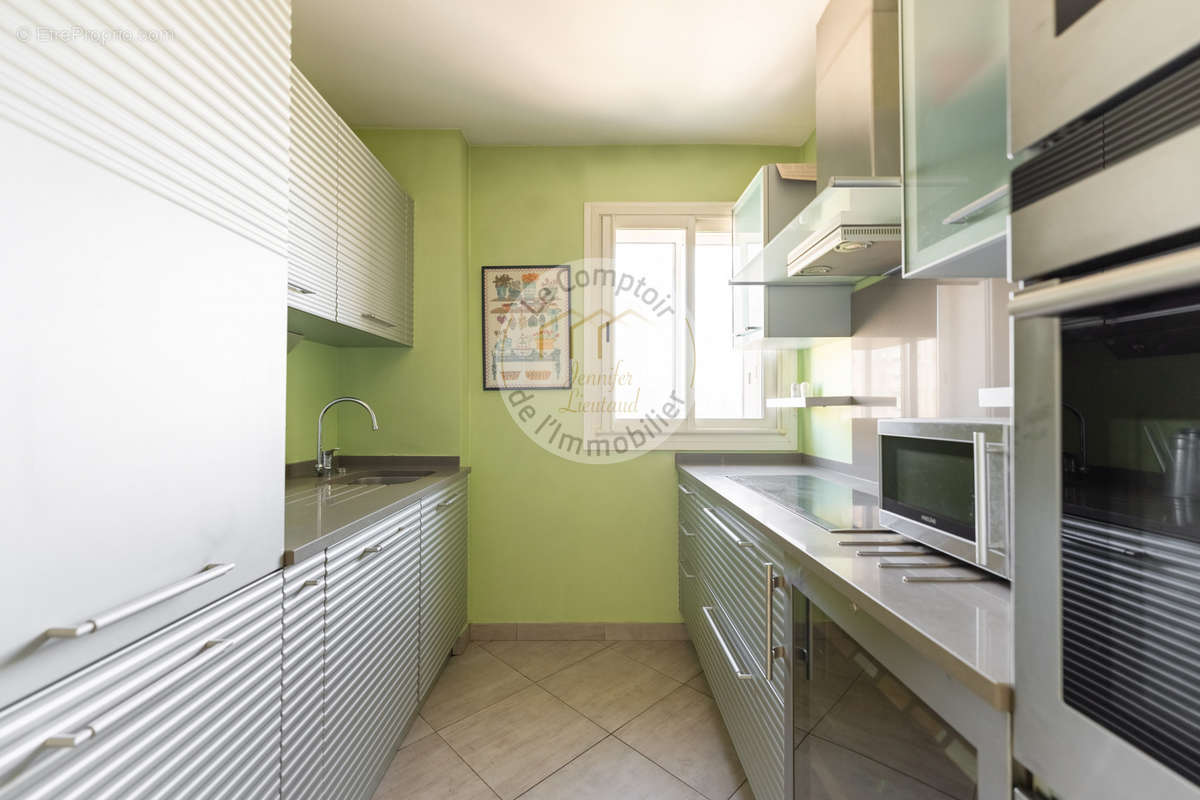 Appartement à MARSEILLE-8E