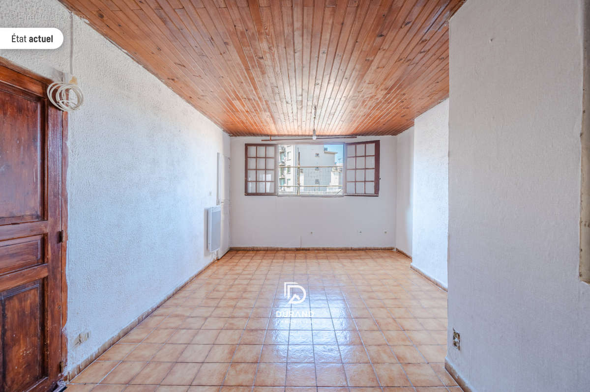 Appartement à MARSEILLE-3E