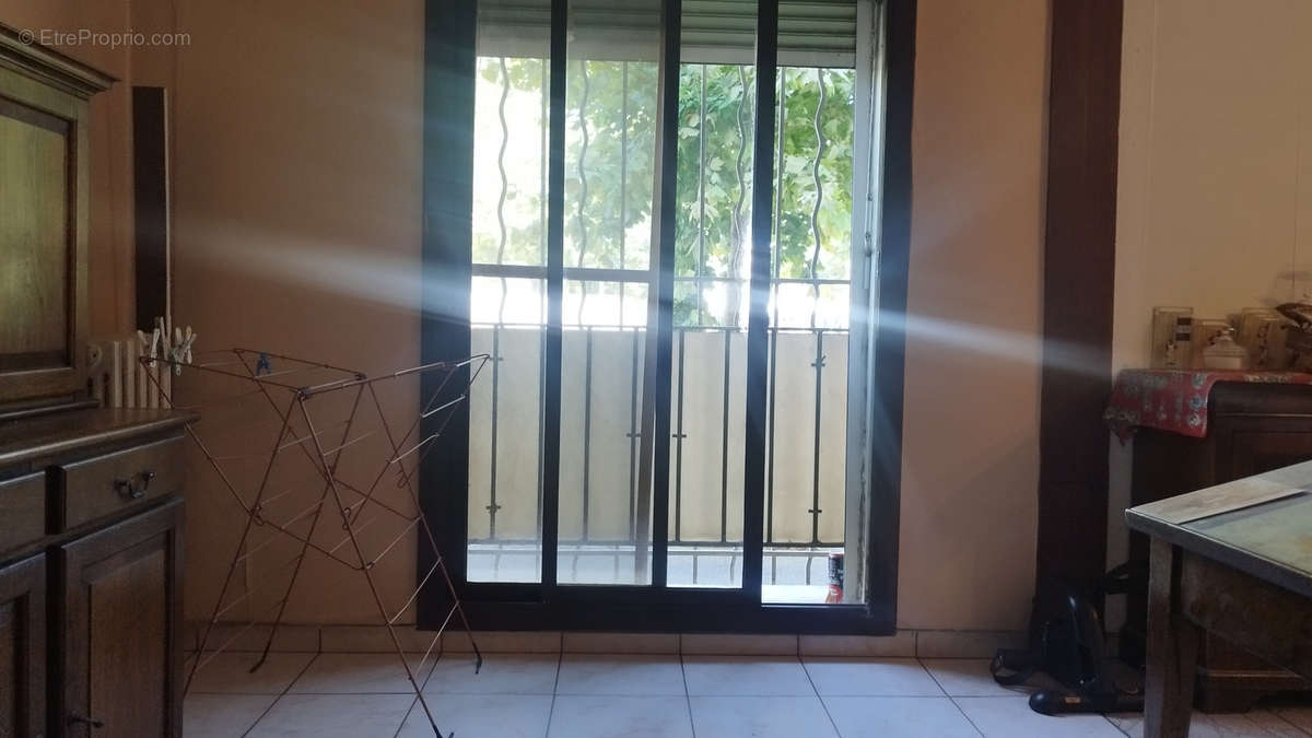 Appartement à MARSEILLE-5E