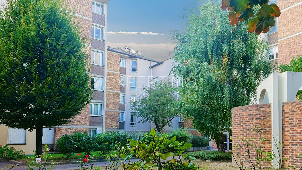 Appartement à GENNEVILLIERS