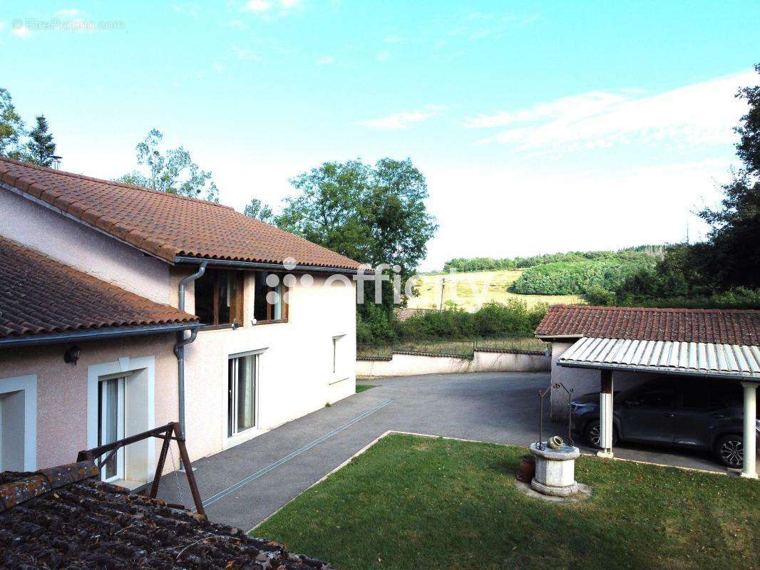 Maison à COUR-ET-BUIS