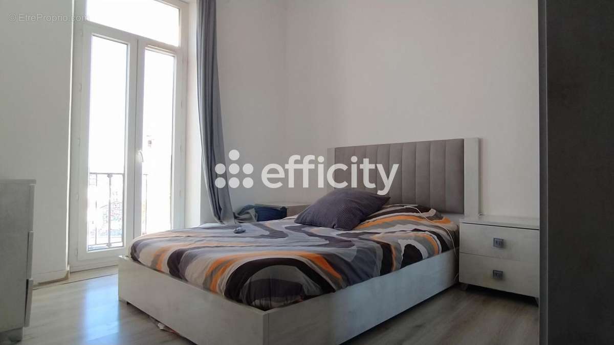 Appartement à MARSEILLE-3E