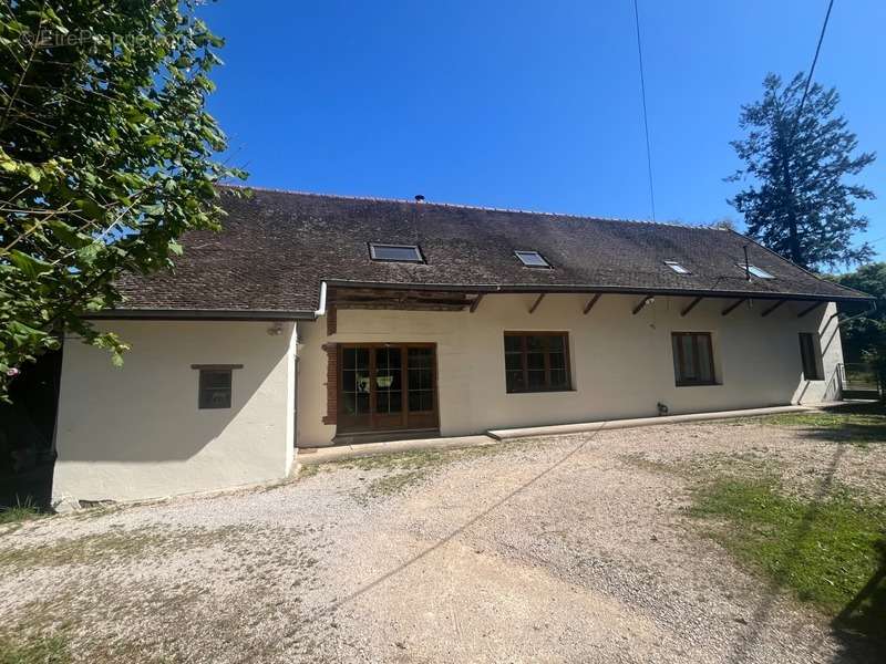 Maison à BAUDRIERES