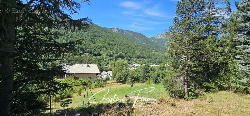 Terrain à LA SALLE-LES-ALPES