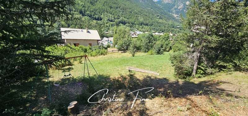 Terrain à LA SALLE-LES-ALPES