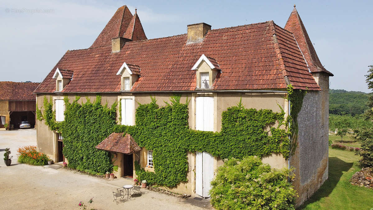 Maison à MARCILLAC-SAINT-QUENTIN