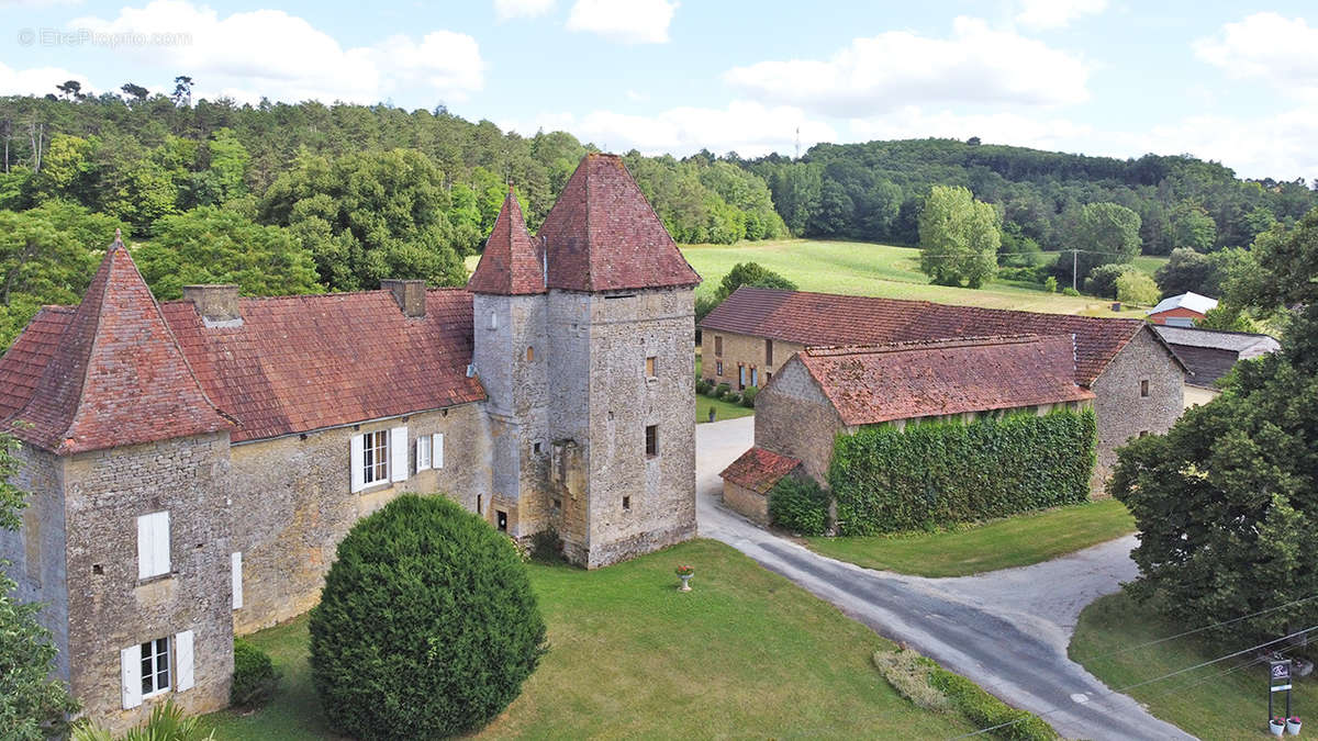 Maison à MARCILLAC-SAINT-QUENTIN