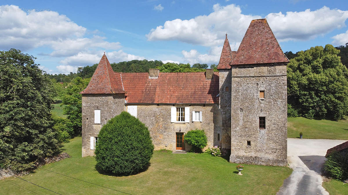 Maison à MARCILLAC-SAINT-QUENTIN