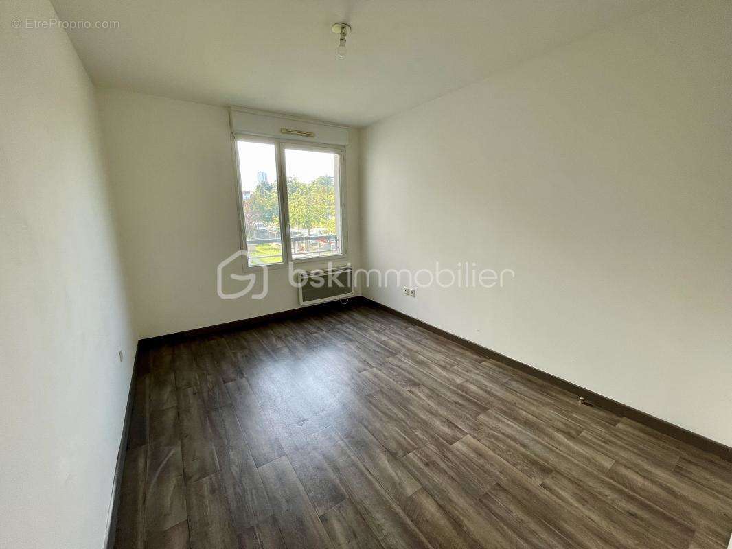 Appartement à DAMMARIE-LES-LYS