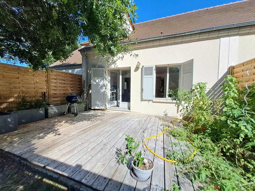 Appartement à CLAIREFONTAINE-EN-YVELINES