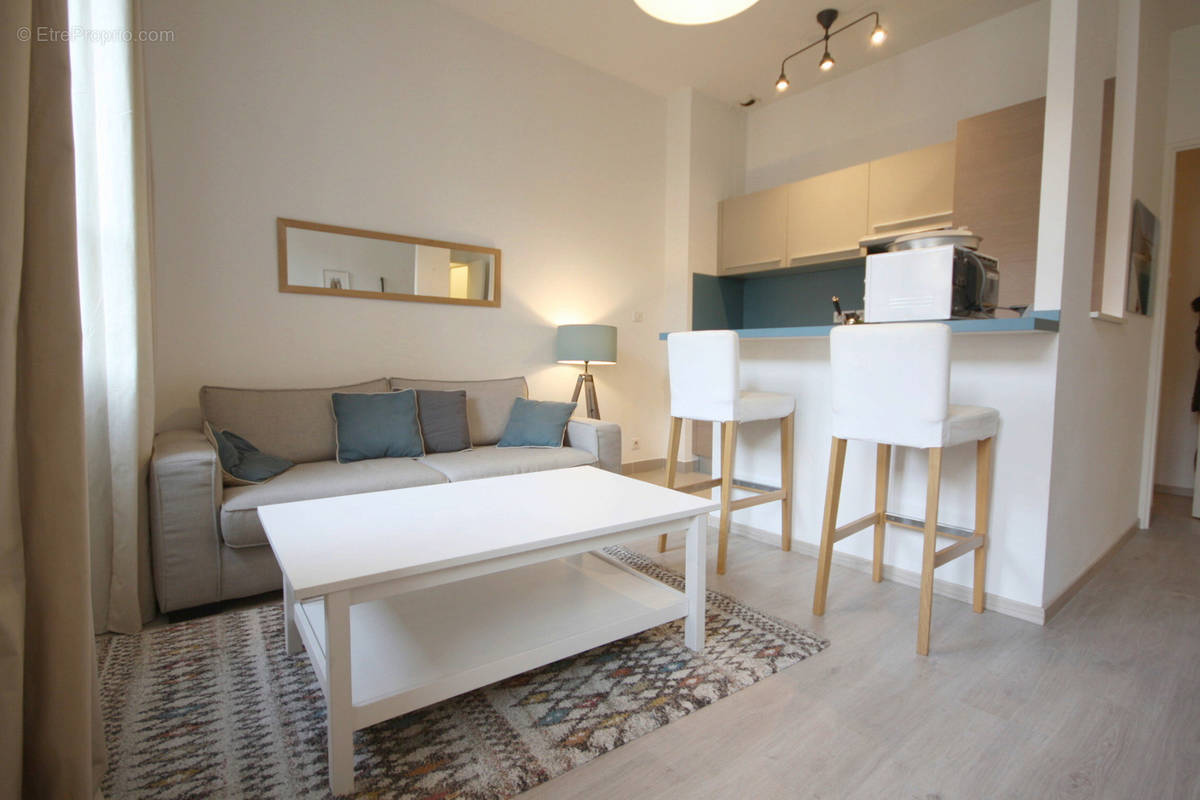 Appartement à MARSEILLE-2E