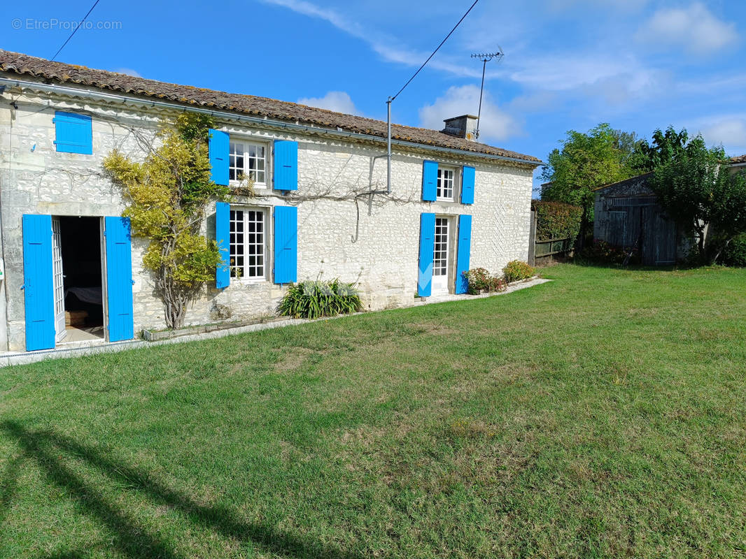 Maison à MESCHERS-SUR-GIRONDE