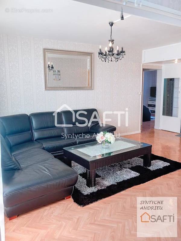 Photo 1 - Appartement à CLICHY-SOUS-BOIS