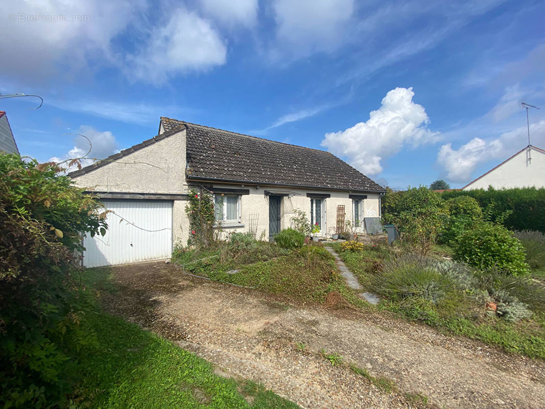 Maison à CHECY