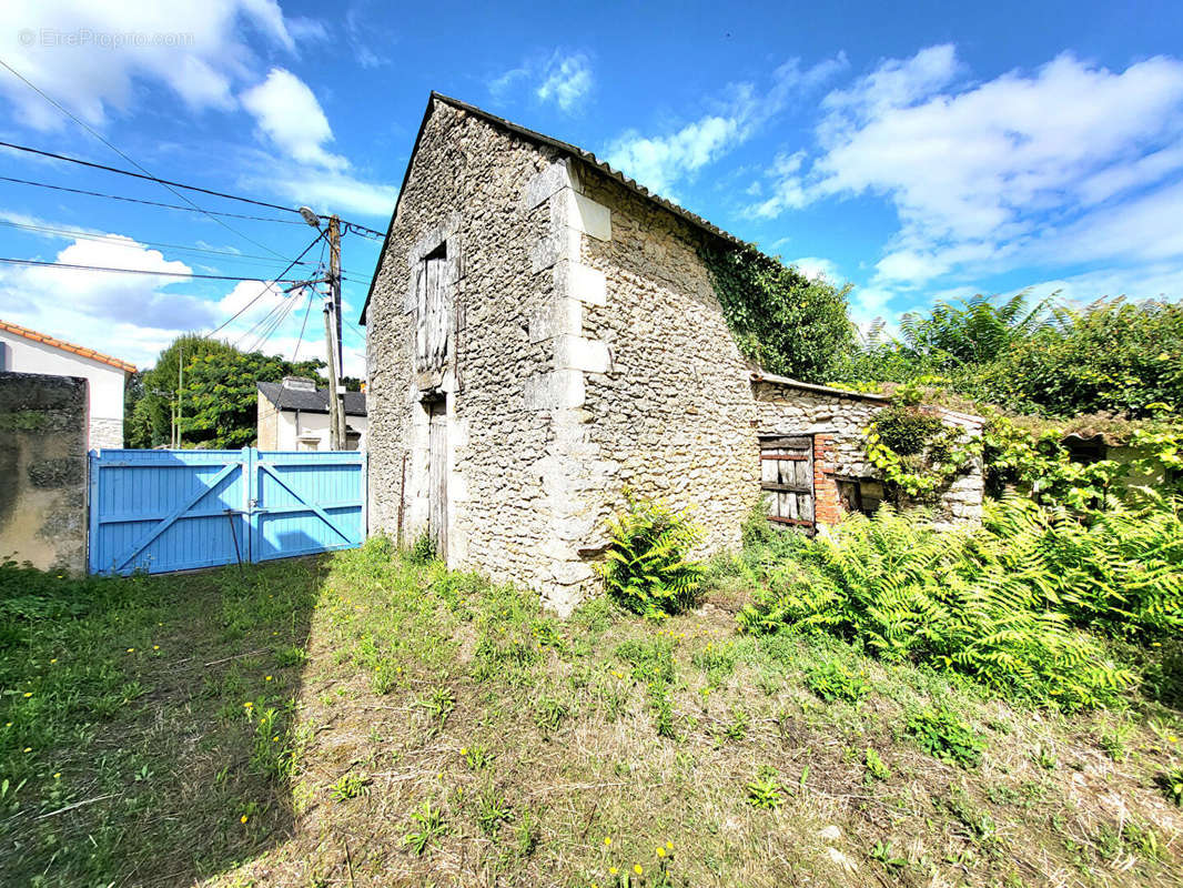 Maison à CHAVAGNES