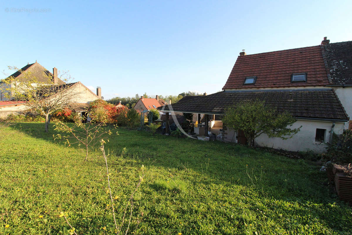 Maison à BISSEY-SOUS-CRUCHAUD