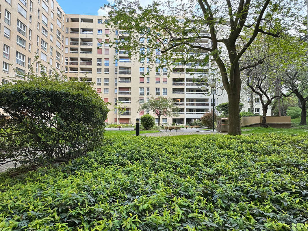 Appartement à PARIS-12E