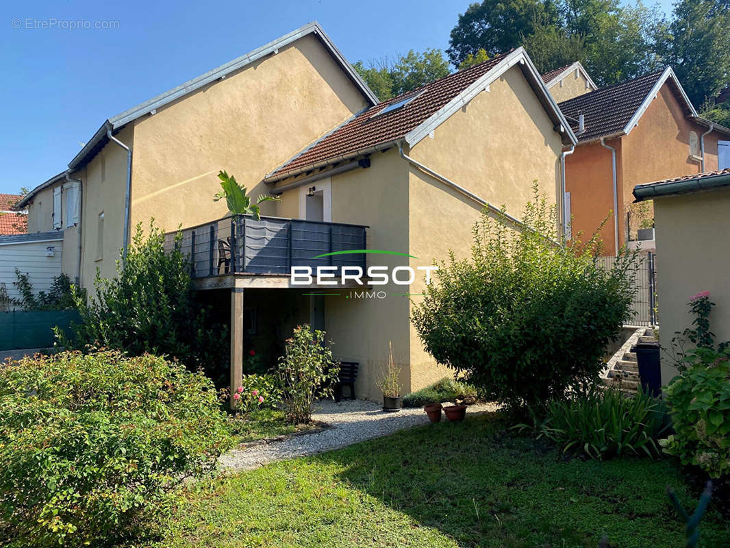 Maison à PORT-SUR-SAONE