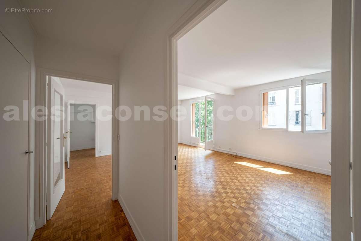 5 - Sejour - Appartement à PARIS-14E