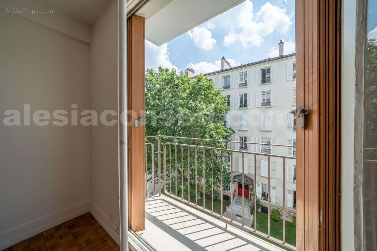 6 - Balcon - Appartement à PARIS-14E