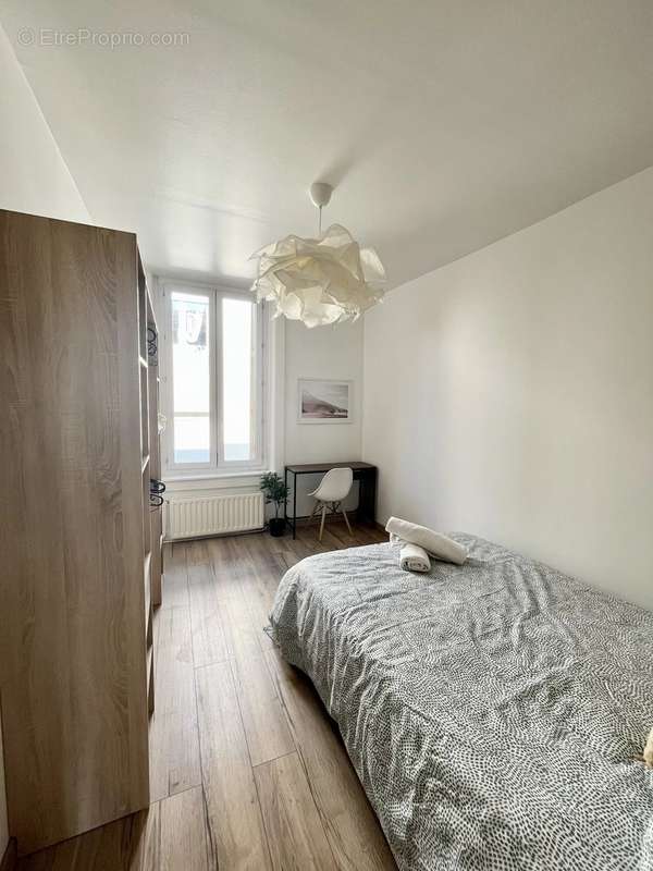 Appartement à SAINT-ETIENNE